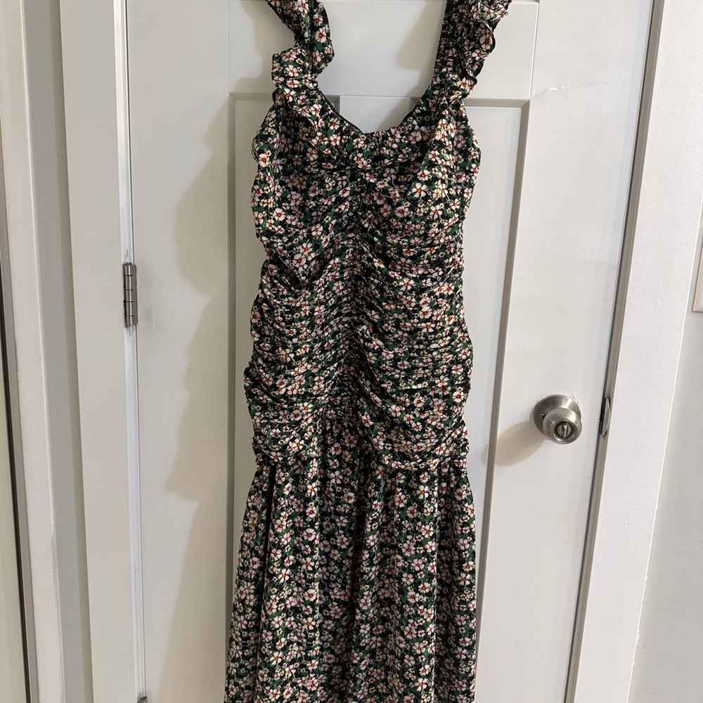 BCBGeneration Drop Waist Floral Dress with cap sleeve — NWT